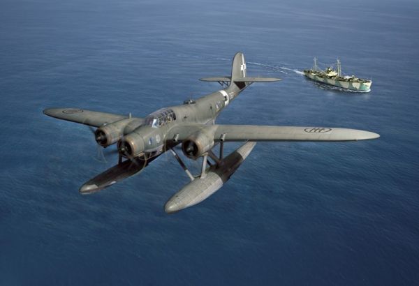 ITA1360 - Avion Cant Z 506 Airione à assembler et à peindre - 1