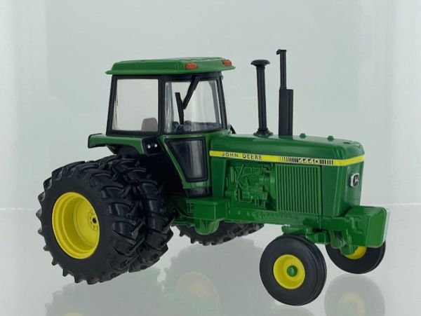 BRI43380 - JOHN DEERE 4440 2wd roues jumelées arrières – Édition limitée à 2500 ex - 1